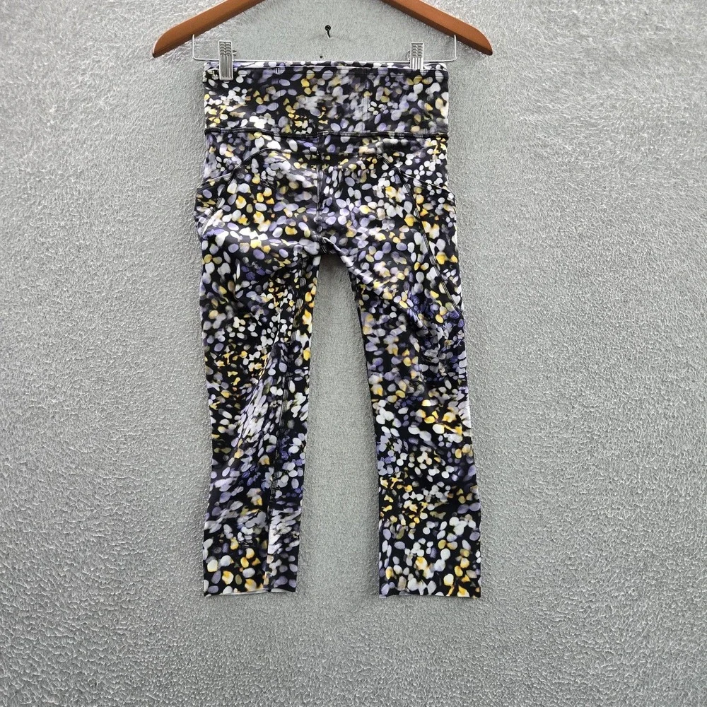 Lululemon‎ Women Activewear Pants 4 Black Floral Fast Free Crop II Yoga Legging